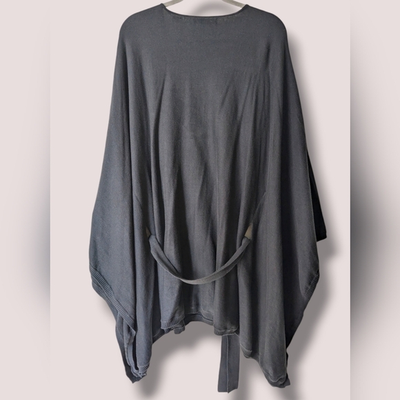 Michael Simon Cotton Cashmere Blend Floral Embroidered Poncho Plus Size 1X - Picture 2 of 13